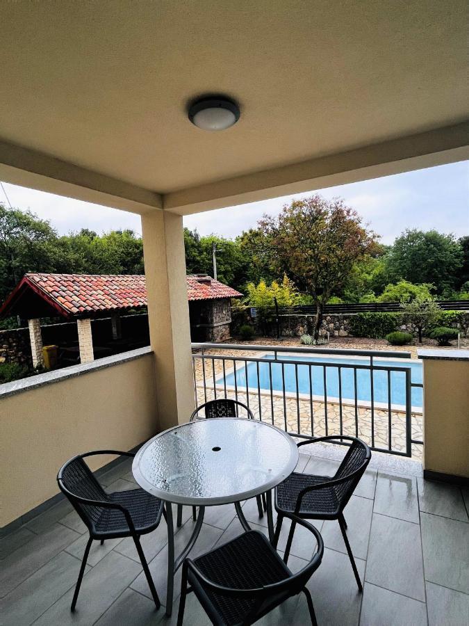 Apartmani Ivica 크르크 외부 사진