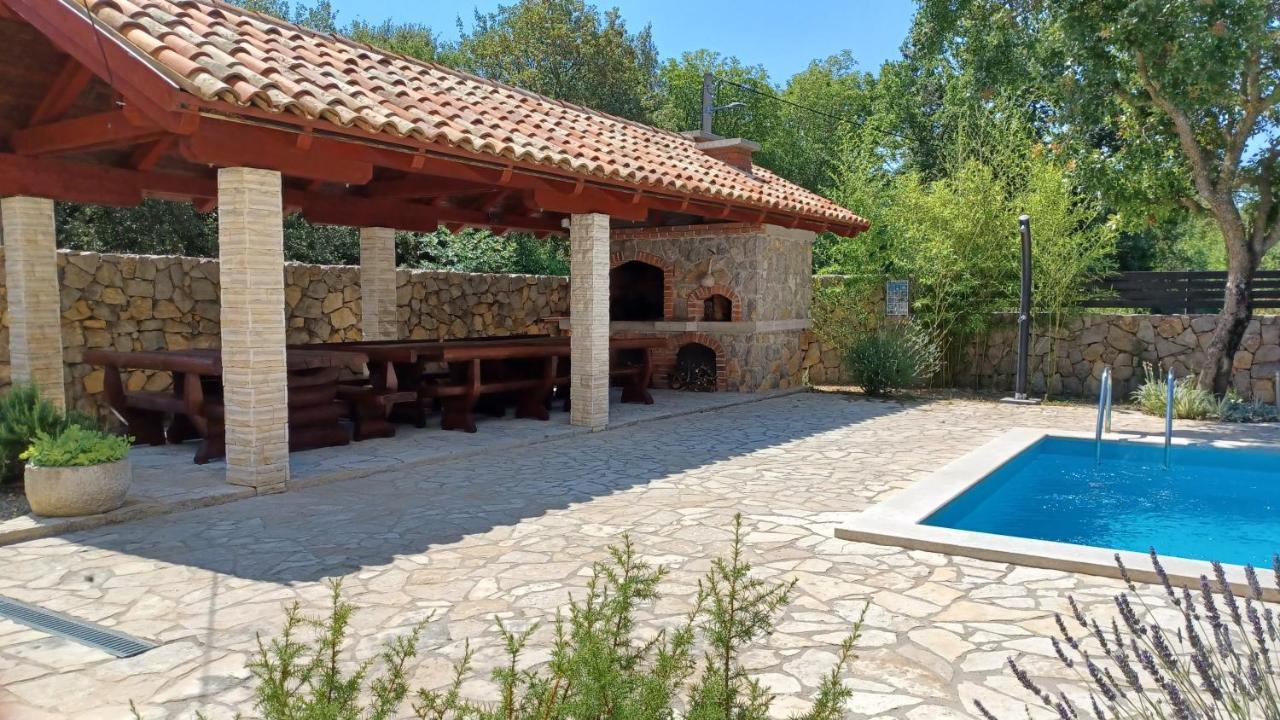 Apartmani Ivica 크르크 외부 사진