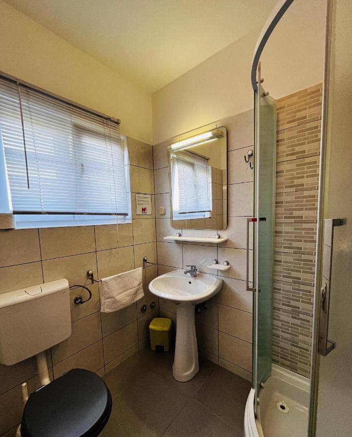 Apartmani Ivica 크르크 외부 사진